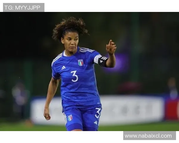 意大利女足球员的崛起与辉煌成就探索高级足球明星的魅力与影响力